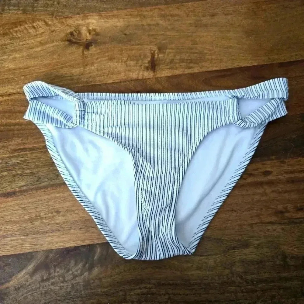 Xhilaration Blue‎ Stripes Bikini Bottoms Swimwear Swimsuit Size Medium